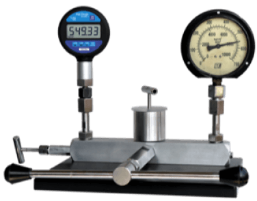 hydraulic pressure comparator